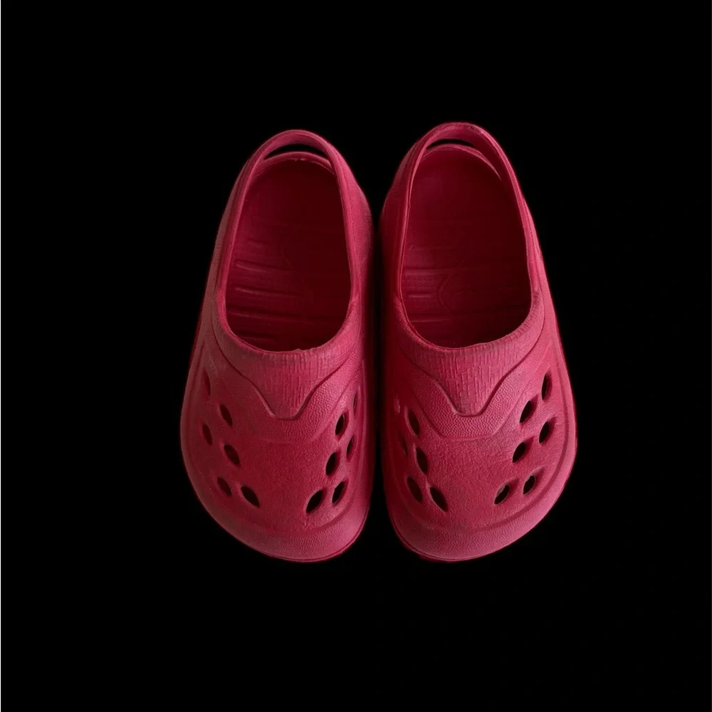 🌺Red Slip-On Water Shoes with Perforated Design